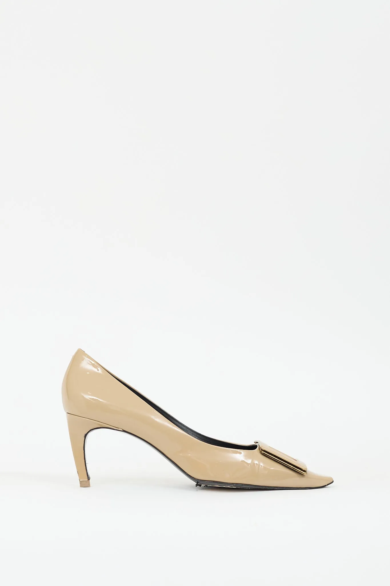 Beige Patent Leather Trompette Buckle Pump