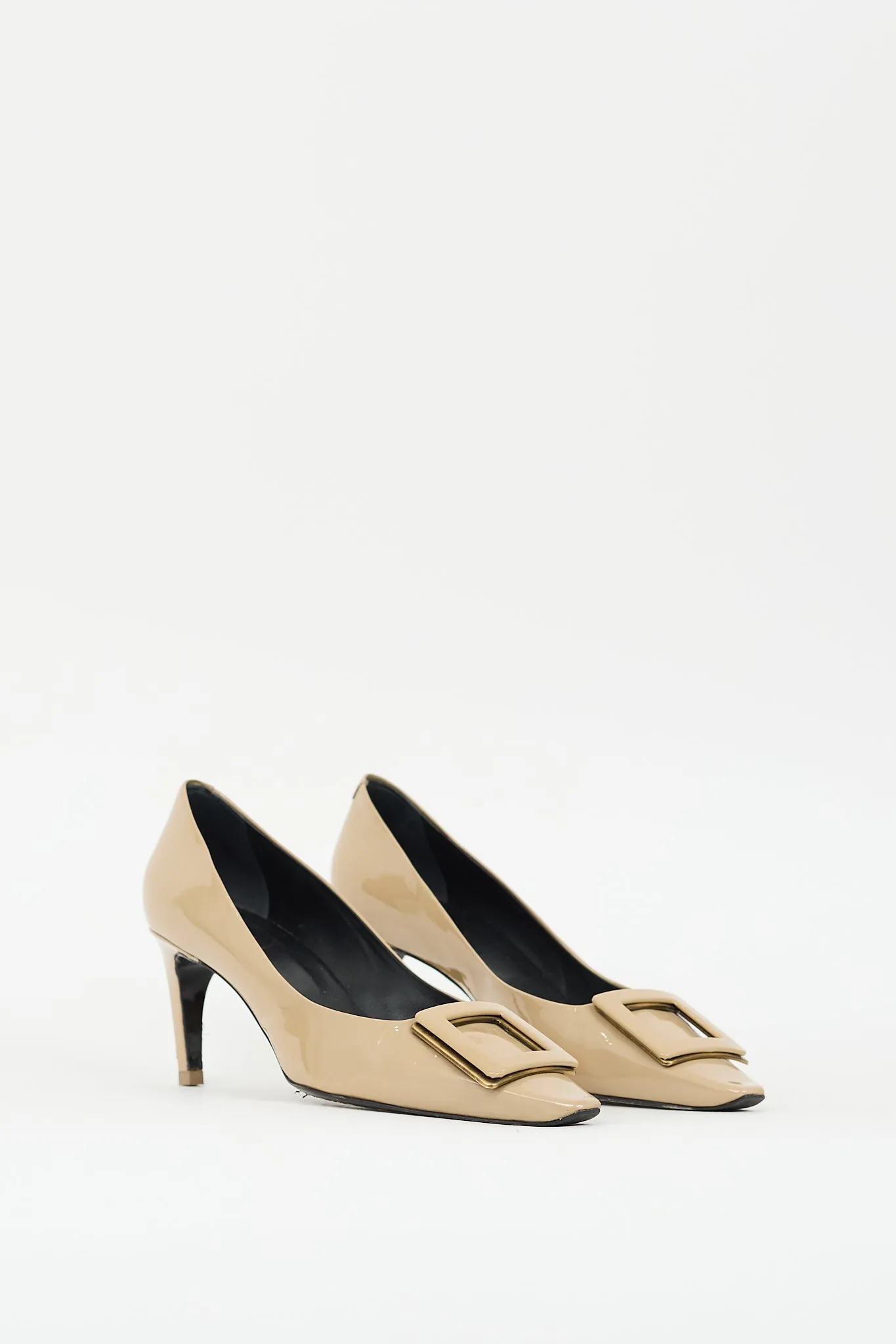 Beige Patent Leather Trompette Buckle Pump