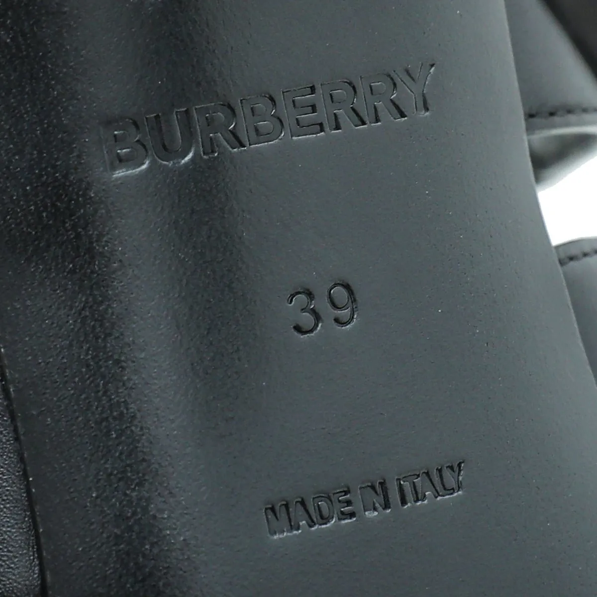 Burberry Black Cut Out Laced Leather Pump 39